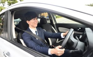 社名ロゴを車に貼るなら？ステッカー作成の流れと比較ポイントまとめ