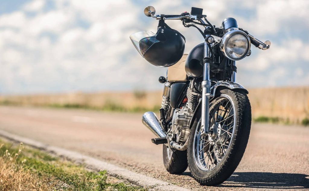 バイクに映えるオリジナルステッカーの作り方とデザイン・注文・貼り方まで完全ガイド