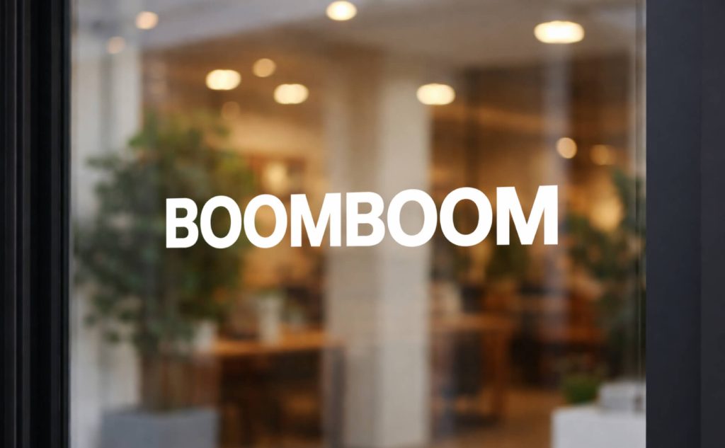 ガラスや車、壁などのステッカーの貼り方｜失敗しない施工方法と剥がし方まで完全解説