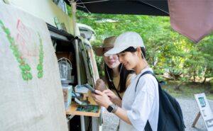 キッチンカーステッカーの基礎知識｜必要な理由と選び方、貼る前に知るべきこと